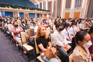 รร.สาธิต มรท. จัดประชุมผู้ปกครอง และรับผลการเรียนนักเรียน