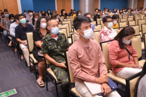 รร.สาธิต มรท. จัดประชุมผู้ปกครอง และรับผลการเรียนนักเรียน