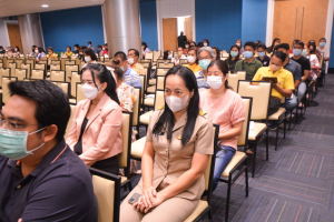 รร.สาธิต มรท. จัดประชุมผู้ปกครอง และรับผลการเรียนนักเรียน