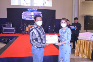 คณะครุศาสตร์จัดงานรำเพลิน รำวง ลอยกระทงกับเธอ