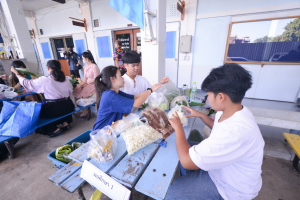 คณะครุศาสตร์จัดงานรำเพลิน รำวง ลอยกระทงกับเธอ