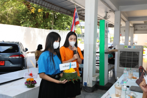 คณะครุศาสตร์จัดงานรำเพลิน รำวง ลอยกระทงกับเธอ