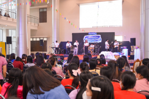 คณะครุศาสตร์จัดงานรำเพลิน รำวง ลอยกระทงกับเธอ
