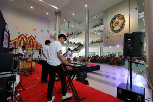 คณะครุศาสตร์จัดงานรำเพลิน รำวง ลอยกระทงกับเธอ