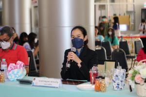 คณะครุศาสตร์จัดงานรำเพลิน รำวง ลอยกระทงกับเธอ