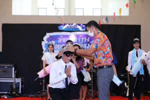 คณะครุศาสตร์จัดงานรำเพลิน รำวง ลอยกระทงกับเธอ