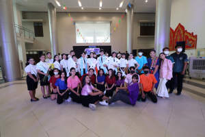 คณะครุศาสตร์จัดงานรำเพลิน รำวง ลอยกระทงกับเธอ