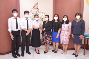 ศูนย์ภาษา และ คณะวิทยาการจัดการ นำผู้บริหาร คณาจารย์ บุคลากร และ นศ. เข้ามอบโล่และรายงานผลจากการเข้าร่วมการประกวด The 1st International Business Case Competition ต่ออธิการบดี