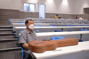 สาขาวิชาดนตรีศึกษาจัดอบรมการพัฒนาทักษะการปรับแต่งเสียงกีตาร์และการบรรเลงด้นสด