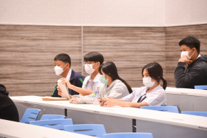 สาขาวิชาดนตรีศึกษาจัดอบรมการพัฒนาทักษะการปรับแต่งเสียงกีตาร์และการบรรเลงด้นสด