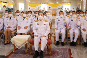 ผู้บริหาร มรท. ร่วมพิธีทอดผ้าป่าสมทบทุนโครงการเล่าเรียนหลวงสำหรับพระสงฆ์ไทยของ จ.ลพบุรี