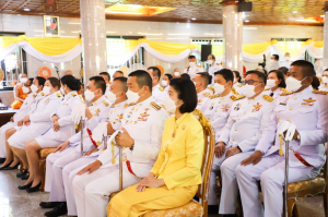 ผู้บริหาร มรท. ร่วมพิธีทอดผ้าป่าสมทบทุนโครงการเล่าเรียนหลวงสำหรับพระสงฆ์ไทยของ จ.ลพบุรี