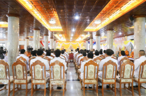 ผู้บริหาร มรท. ร่วมพิธีทอดผ้าป่าสมทบทุนโครงการเล่าเรียนหลวงสำหรับพระสงฆ์ไทยของ จ.ลพบุรี