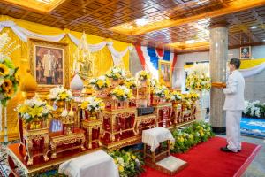 ผู้บริหาร มรท. ร่วมพิธีทอดผ้าป่าสมทบทุนโครงการเล่าเรียนหลวงสำหรับพระสงฆ์ไทยของ จ.ลพบุรี