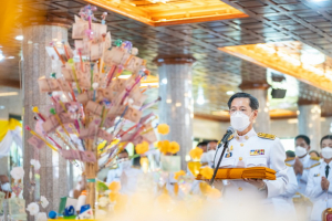ผู้บริหาร มรท. ร่วมพิธีทอดผ้าป่าสมทบทุนโครงการเล่าเรียนหลวงสำหรับพระสงฆ์ไทยของ จ.ลพบุรี