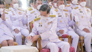 ผู้บริหาร มรท. ร่วมพิธีทอดผ้าป่าสมทบทุนโครงการเล่าเรียนหลวงสำหรับพระสงฆ์ไทยของ จ.ลพบุรี