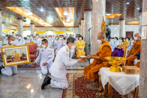 ผู้บริหาร มรท. ร่วมพิธีทอดผ้าป่าสมทบทุนโครงการเล่าเรียนหลวงสำหรับพระสงฆ์ไทยของ จ.ลพบุรี