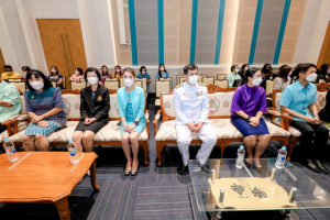 มรท. จัดพิธีอัญเชิญตราพระราชลัญจกร