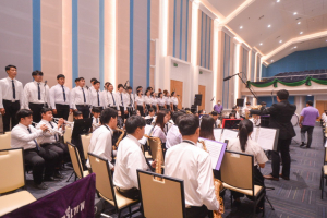 มรท. จัดพิธีอัญเชิญตราพระราชลัญจกร