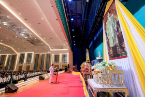มรท. จัดพิธีอัญเชิญตราพระราชลัญจกร