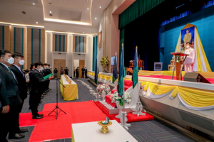 มรท. จัดพิธีอัญเชิญตราพระราชลัญจกร