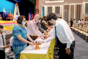 มรท. จัดพิธีอัญเชิญตราพระราชลัญจกร