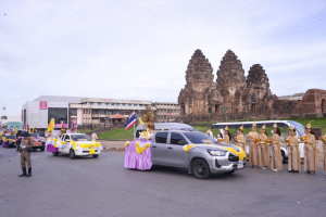 มรท. ร่วมขบวนแห่รถบุปผชาติพิธีอัญเชิญพระพุทธลพบุรีศรีสุวรรณภูมิ