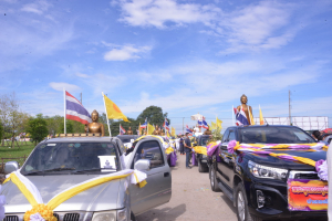 มรท. ร่วมขบวนแห่รถบุปผชาติพิธีอัญเชิญพระพุทธลพบุรีศรีสุวรรณภูมิ