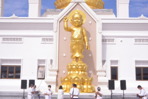 มรท. ร่วมขบวนแห่รถบุปผชาติพิธีอัญเชิญพระพุทธลพบุรีศรีสุวรรณภูมิ