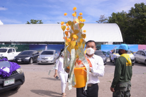 มรท. ร่วมขบวนแห่รถบุปผชาติพิธีอัญเชิญพระพุทธลพบุรีศรีสุวรรณภูมิ