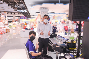 มรภ.เทพสตรี และ กระทรวง อว. ชวนประชาชน จ.ลพบุรี พร้อมใจใส่เสื้อเหลือง ร่วมงาน งานดนตรีในสวน : H.M. Song อว. บรรเลงเพลงของพ่อ เทิดพระเกียรติ ร.9 