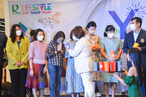 มรท. ร่วมแสดงความยินดีในโอกาสครบรอบ 6 ปี ศูนย์การค้าโรบินสันไลฟ์สไตล์ สาขาลพบุรี