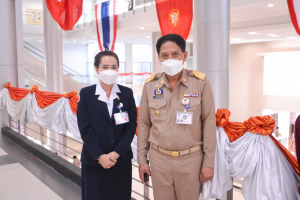 ทูลกระหม่อมหญิงอุบลรัตนราชกัญญา สิริวัฒนาพรรณวดี เสด็จเยี่ยมสมาชิก และทรงติดตามผลการดำเนินงานโครงการ TO BE NUMBER ONE ทรงเปิดชมรม TO BE NUMBER ONE และศูนย์เพื่อนใจ TO BE NUMBER ONE มหาวิทยาลัยราชภัฎเทพสตรี