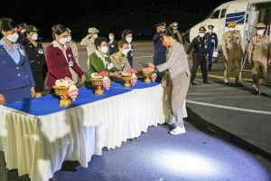 ทูลกระหม่อมหญิงอุบลรัตนราชกัญญา สิริวัฒนาพรรณวดี เสด็จเยี่ยมสมาชิก และทรงติดตามผลการดำเนินงานโครงการ TO BE NUMBER ONE ทรงเปิดชมรม TO BE NUMBER ONE และศูนย์เพื่อนใจ TO BE NUMBER ONE มหาวิทยาลัยราชภัฎเทพสตรี