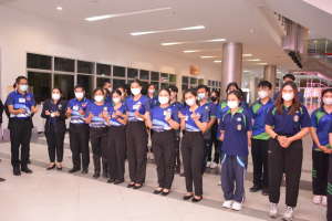 ทูลกระหม่อมหญิงอุบลรัตนราชกัญญา สิริวัฒนาพรรณวดี เสด็จเยี่ยมสมาชิก และทรงติดตามผลการดำเนินงานโครงการ TO BE NUMBER ONE ทรงเปิดชมรม TO BE NUMBER ONE และศูนย์เพื่อนใจ TO BE NUMBER ONE มหาวิทยาลัยราชภัฎเทพสตรี