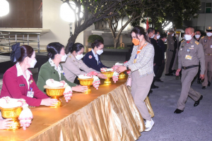 ทูลกระหม่อมหญิงอุบลรัตนราชกัญญา สิริวัฒนาพรรณวดี เสด็จเยี่ยมสมาชิก และทรงติดตามผลการดำเนินงานโครงการ TO BE NUMBER ONE ทรงเปิดชมรม TO BE NUMBER ONE และศูนย์เพื่อนใจ TO BE NUMBER ONE มหาวิทยาลัยราชภัฎเทพสตรี