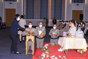 ทูลกระหม่อมหญิงอุบลรัตนราชกัญญา สิริวัฒนาพรรณวดี เสด็จเยี่ยมสมาชิก และทรงติดตามผลการดำเนินงานโครงการ TO BE NUMBER ONE ทรงเปิดชมรม TO BE NUMBER ONE และศูนย์เพื่อนใจ TO BE NUMBER ONE มหาวิทยาลัยราชภัฎเทพสตรี