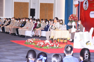 ทูลกระหม่อมหญิงอุบลรัตนราชกัญญา สิริวัฒนาพรรณวดี เสด็จเยี่ยมสมาชิก และทรงติดตามผลการดำเนินงานโครงการ TO BE NUMBER ONE ทรงเปิดชมรม TO BE NUMBER ONE และศูนย์เพื่อนใจ TO BE NUMBER ONE มหาวิทยาลัยราชภัฎเทพสตรี