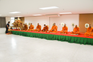 คณะมนุษยศาสตร์ฯ จัดพิธีทำบุญตักบาตรเนื่องในโอกาสวันขึ้นปีใหม่