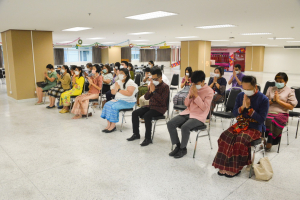 คณะมนุษยศาสตร์ฯ จัดพิธีทำบุญตักบาตรเนื่องในโอกาสวันขึ้นปีใหม่