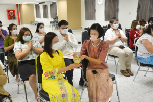 คณะมนุษยศาสตร์ฯ จัดพิธีทำบุญตักบาตรเนื่องในโอกาสวันขึ้นปีใหม่