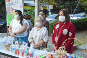 คณะมนุษยศาสตร์ฯ จัดพิธีทำบุญตักบาตรเนื่องในโอกาสวันขึ้นปีใหม่