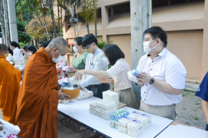 คณะมนุษยศาสตร์ฯ จัดพิธีทำบุญตักบาตรเนื่องในโอกาสวันขึ้นปีใหม่