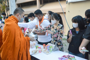 คณะมนุษยศาสตร์ฯ จัดพิธีทำบุญตักบาตรเนื่องในโอกาสวันขึ้นปีใหม่