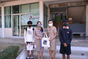 ปชส. ลงพื้นที่แนะแนวการศึกษาและอาชีพ รร.ยางรากวิทยา และ รร.โคกเจริญวิทยา จ.ลพบุรี พบว่า ร้อยละ 80 ของนักเรียนหญิงที่เข้าร่วมการแนะแนวฯ มีความสนใจในหลักสูตรวิศวกรรมศาสตรบัณฑิต 
