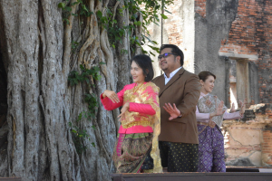 มรภ.เทพสตรี ร่วมถ่ายทำ MV นุ่งโจงห่มสไบ ประชาสัมพันธ์งานแผ่นดินสมเด็จพระนารายณ์มหาราช
