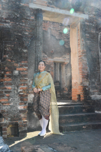 มรภ.เทพสตรี ร่วมถ่ายทำ MV นุ่งโจงห่มสไบ ประชาสัมพันธ์งานแผ่นดินสมเด็จพระนารายณ์มหาราช