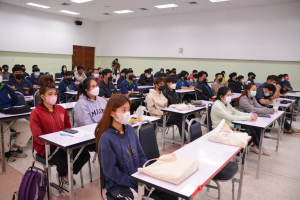 คณะเทคโนโลยีอุตสาหกรรมจัดอบรมเตรียมความพร้อมด้านภาษาอังกฤษให้นักศึกษา