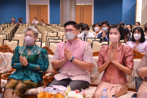 คณะมนุษยศาสตร์ฯ จัดพิธีสวดมนต์เย็น พิธีไหว้ครู ร้อยใจคนดนตรี สืบสานประเพณีไหว้ครู