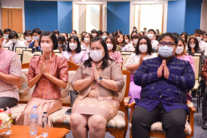 คณะมนุษยศาสตร์ฯ จัดพิธีสวดมนต์เย็น พิธีไหว้ครู ร้อยใจคนดนตรี สืบสานประเพณีไหว้ครู